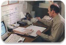 A doctor using the quicktrace system